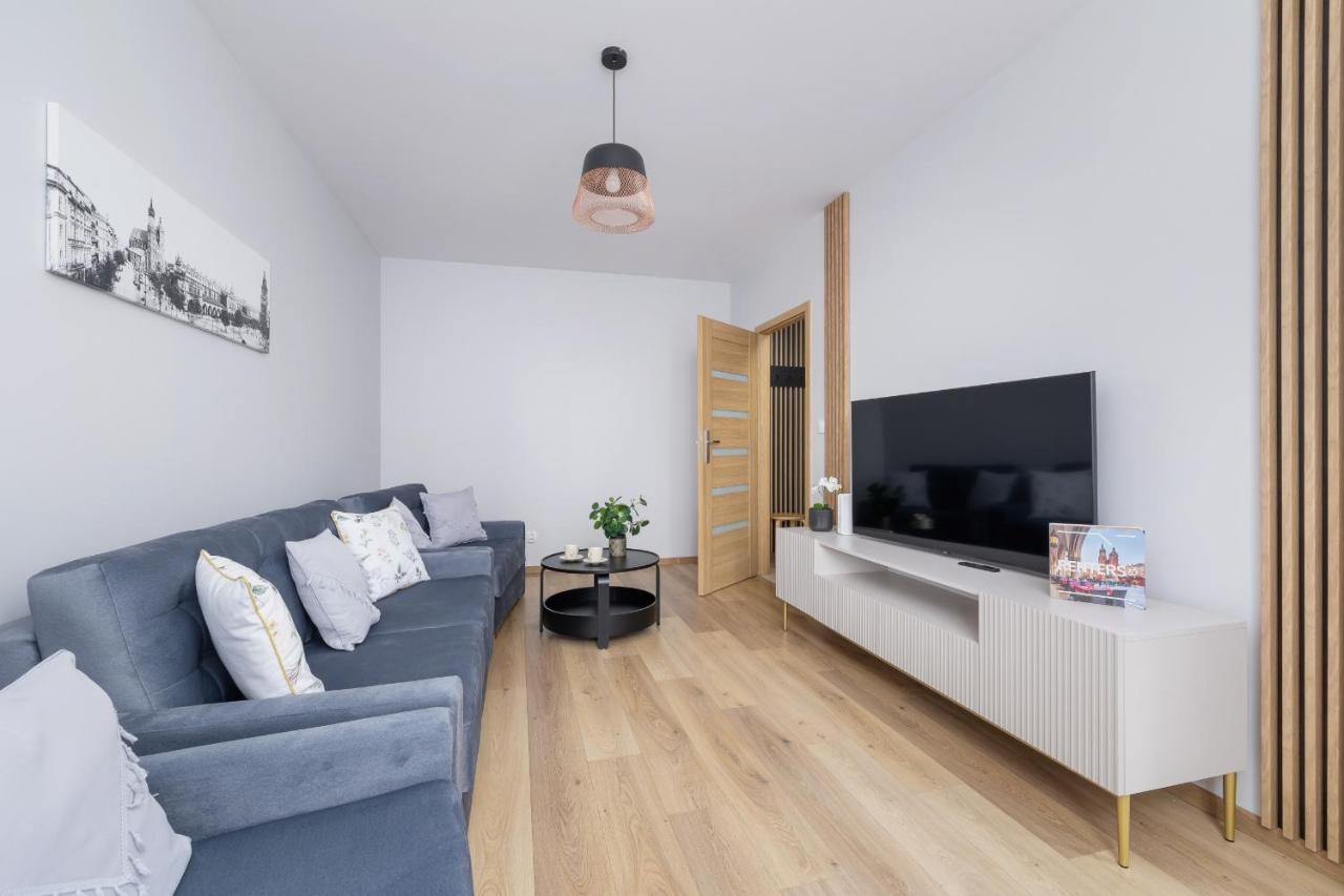 Osiedle Avia Harmonious Apartment With Balcony & Parking Cracow By Renters Prestige Krakow Exterior photo