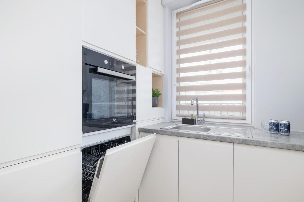 Osiedle Avia Harmonious Apartment With Balcony & Parking Cracow By Renters Prestige Krakow Exterior photo